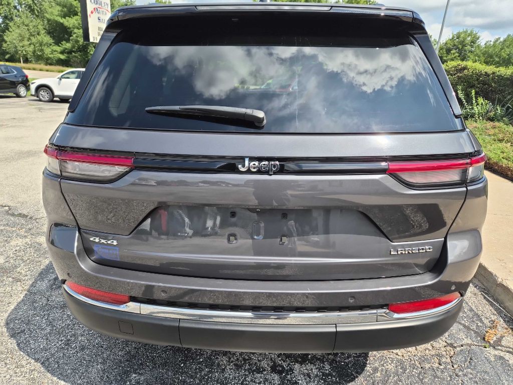 2023 Jeep Grand Cherokee Image 3