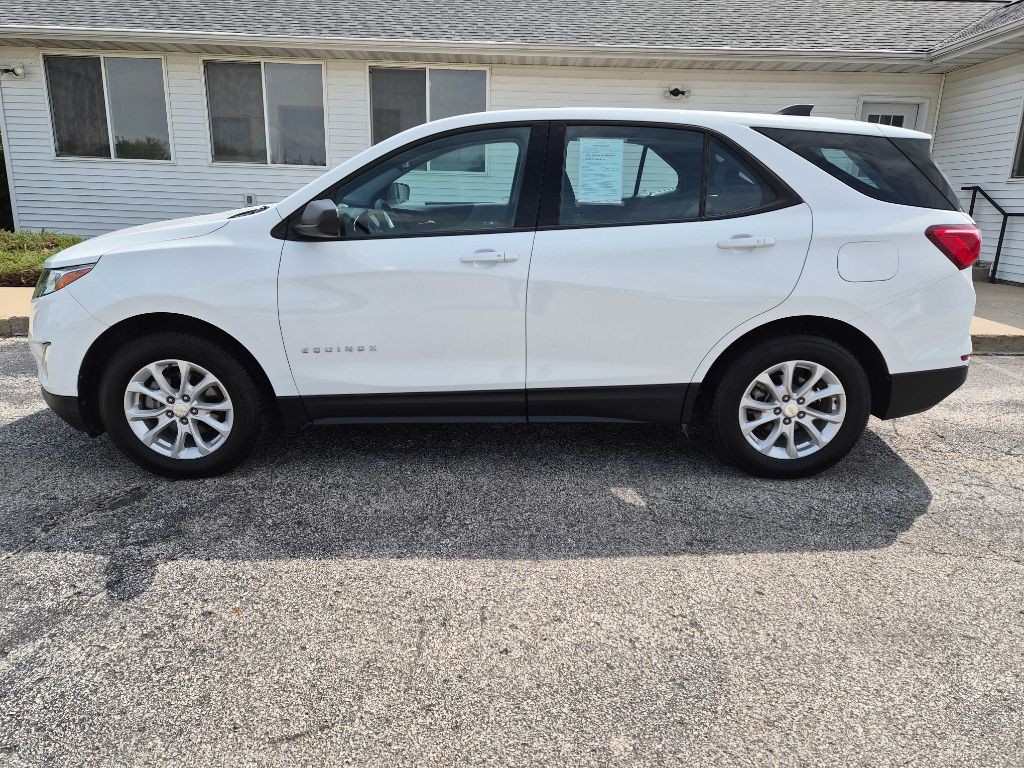 2018 Chevrolet Equinox Image 2