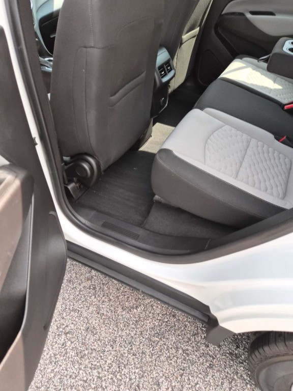 2018 Chevrolet Equinox Image 12