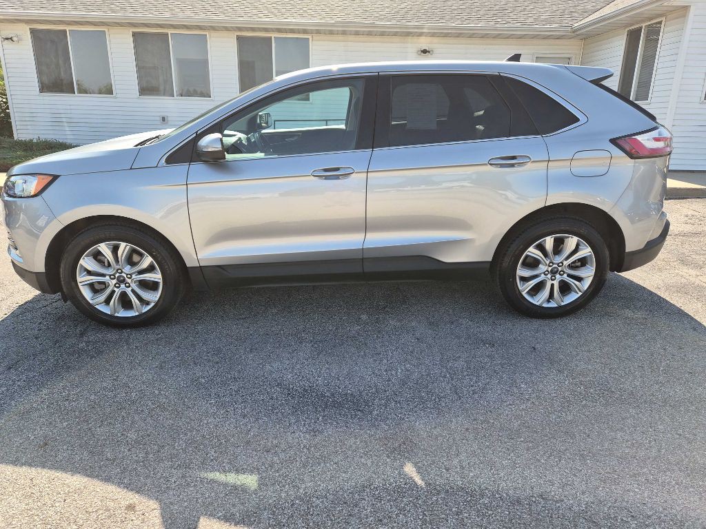2022 Ford Edge Image 5
