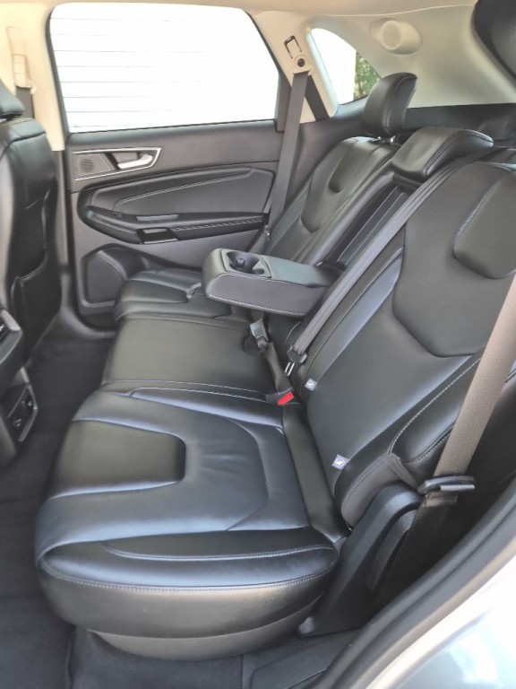 2022 Ford Edge Image 12