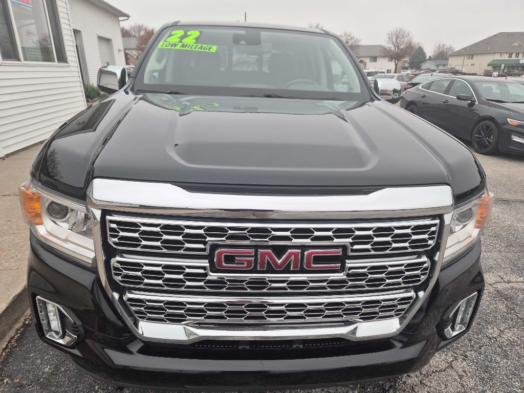 2022 GMC Canyon Image 2