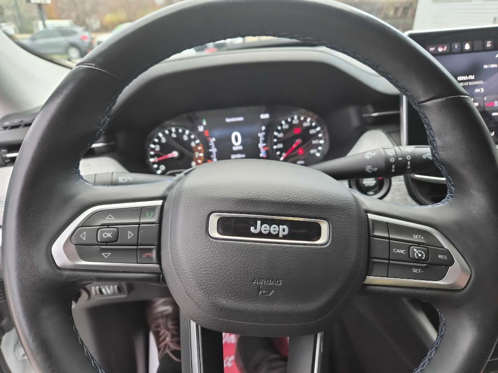 2022 Jeep Compass Image 6