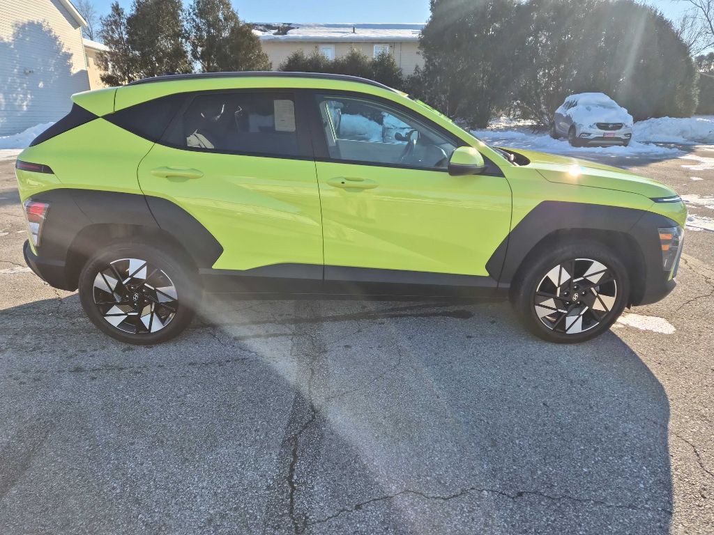 2025 Hyundai Kona Image 2