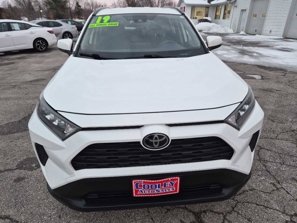 2019 Toyota Rav4 Image 2