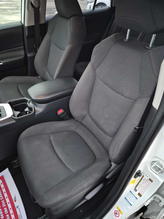 2019 Toyota Rav4 Image 13