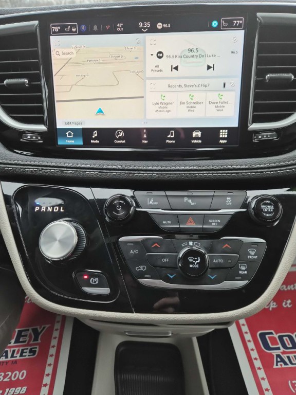 2024 Chrysler Pacifica Image 7