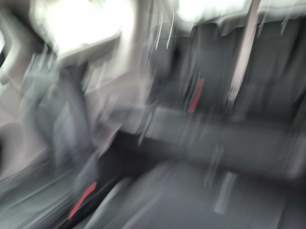 2024 Chrysler Pacifica Image 15