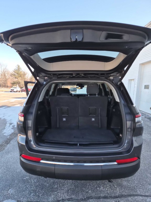 2021 Jeep Grand Cherokee Image 17