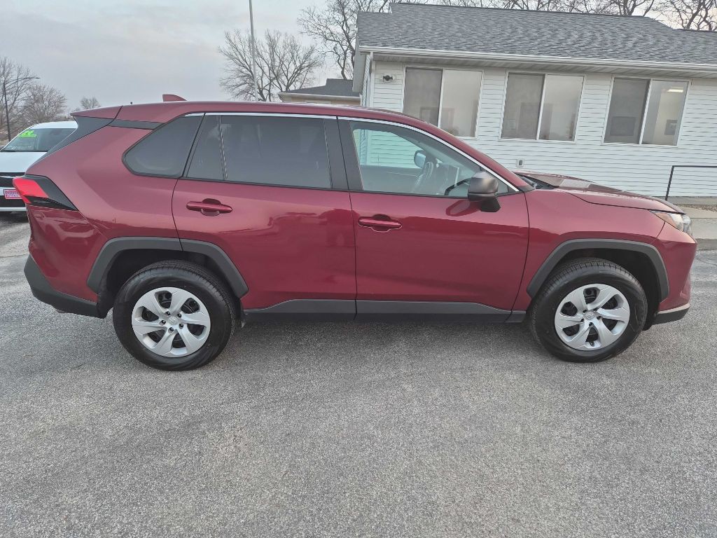 2024 Toyota Rav4 Image 2