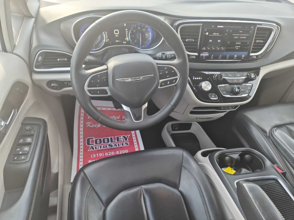 2023 Chrysler Pacifica Image 7