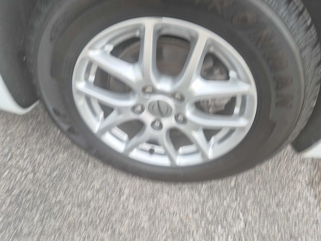 2023 Chrysler Pacifica Image 15