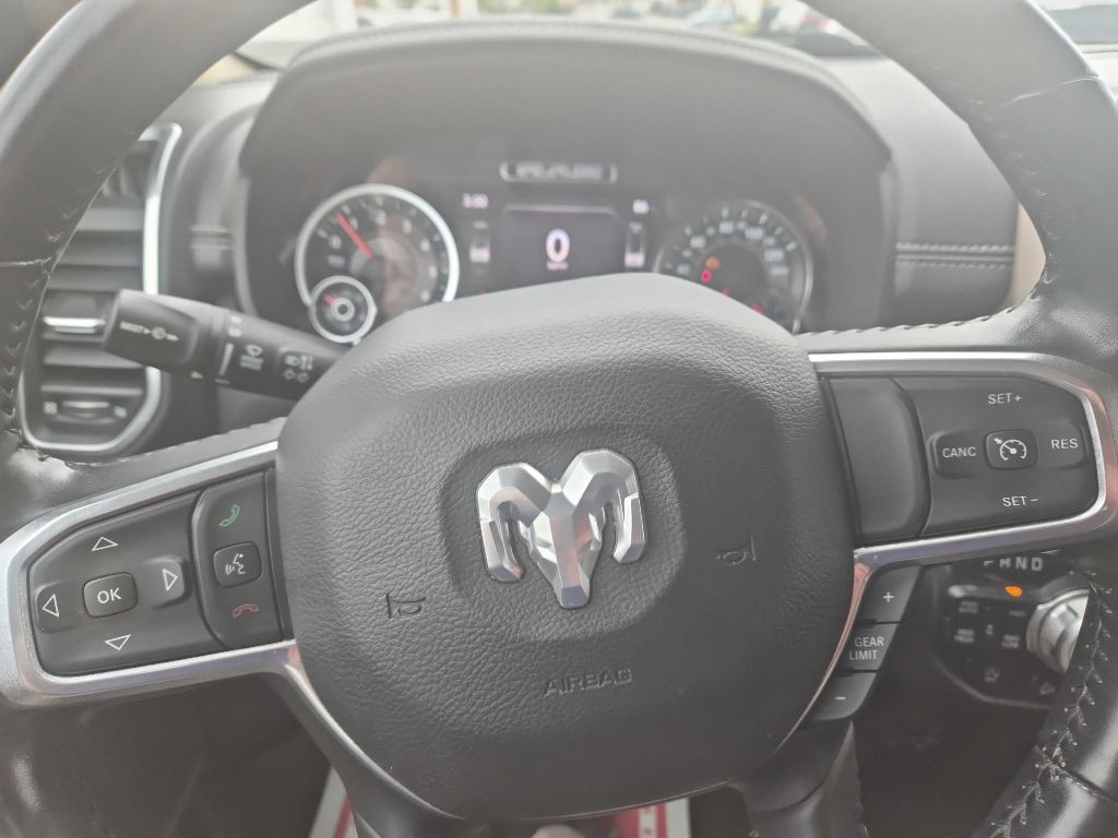 2021 RAM 1500 Image 9
