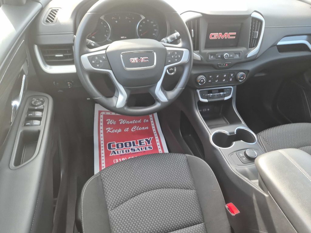 2022 GMC Terrain Image 7