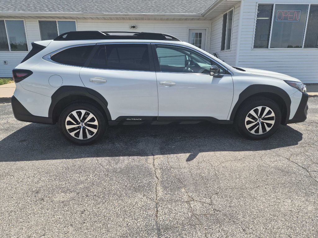 2023 Subaru Outback Image 3