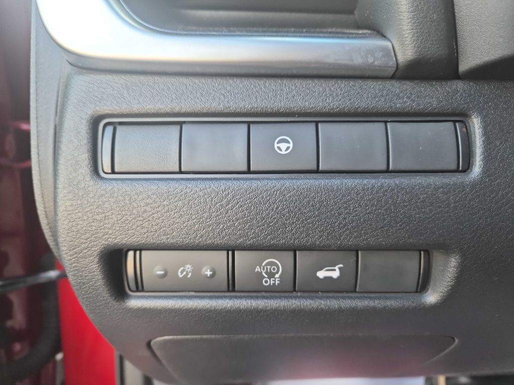 2023 Nissan Rogue Image 10