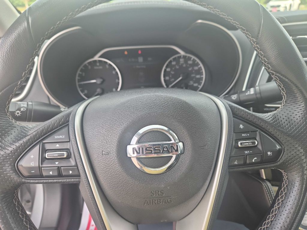 2022 Nissan Maxima Image 9