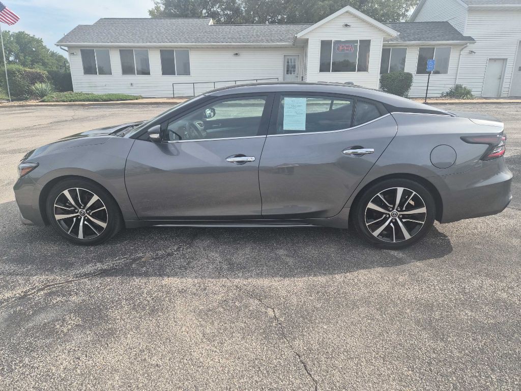 2022 Nissan Maxima Image 2