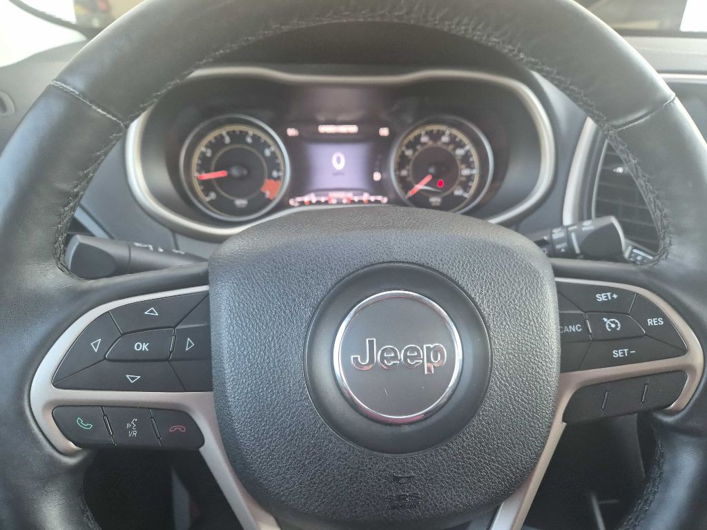 2014 Jeep Cherokee Image 11