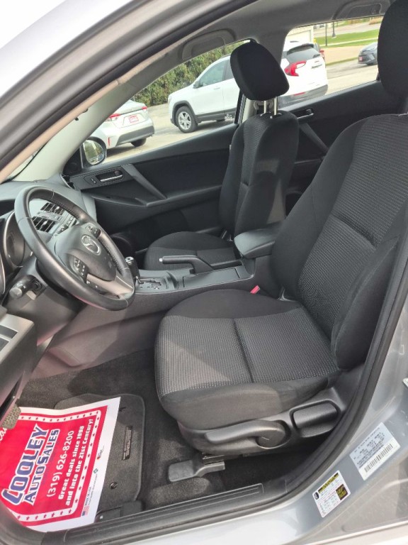 2012 Mazda Mazda3 Image 10