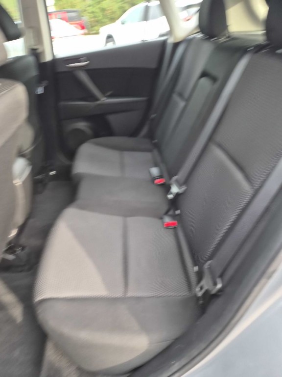 2012 Mazda Mazda3 Image 12