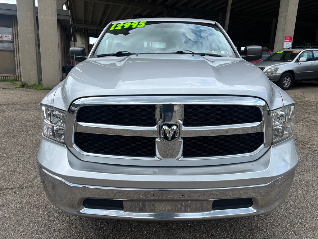 2017 RAM 1500 Image 4