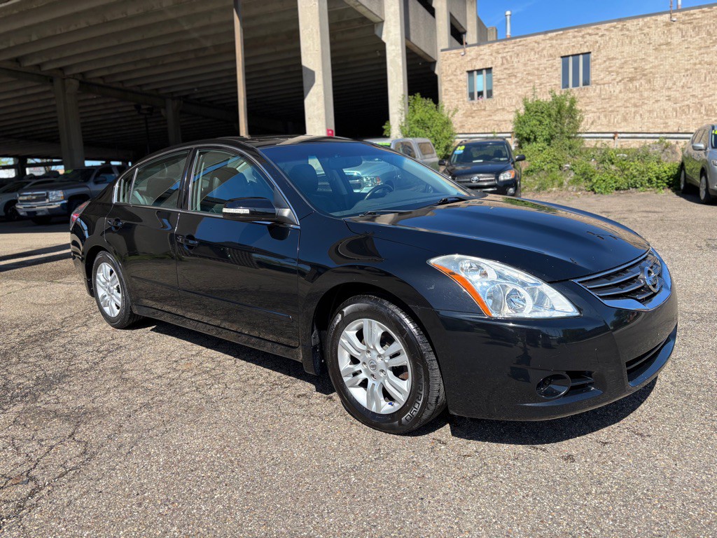 2011 Nissan Altima Image 5