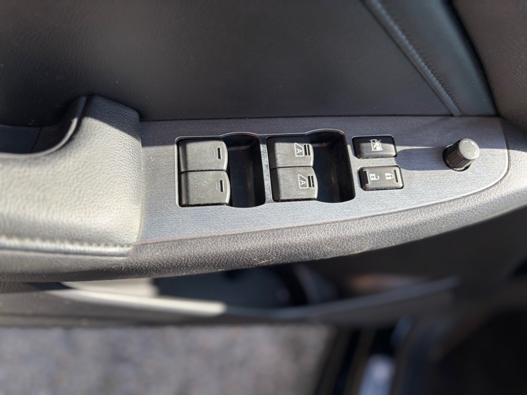 2011 Nissan Altima Image 9