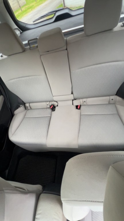 2017 Subaru Forester Image 17