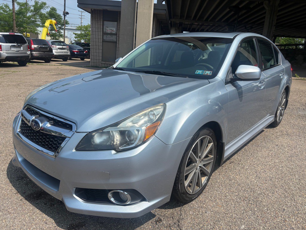 2014 Subaru Legacy Image 3