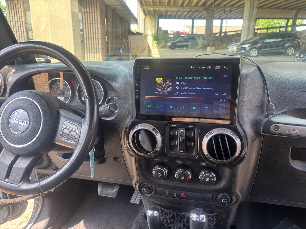 2014 Jeep Wrangler Unlimited Image 11