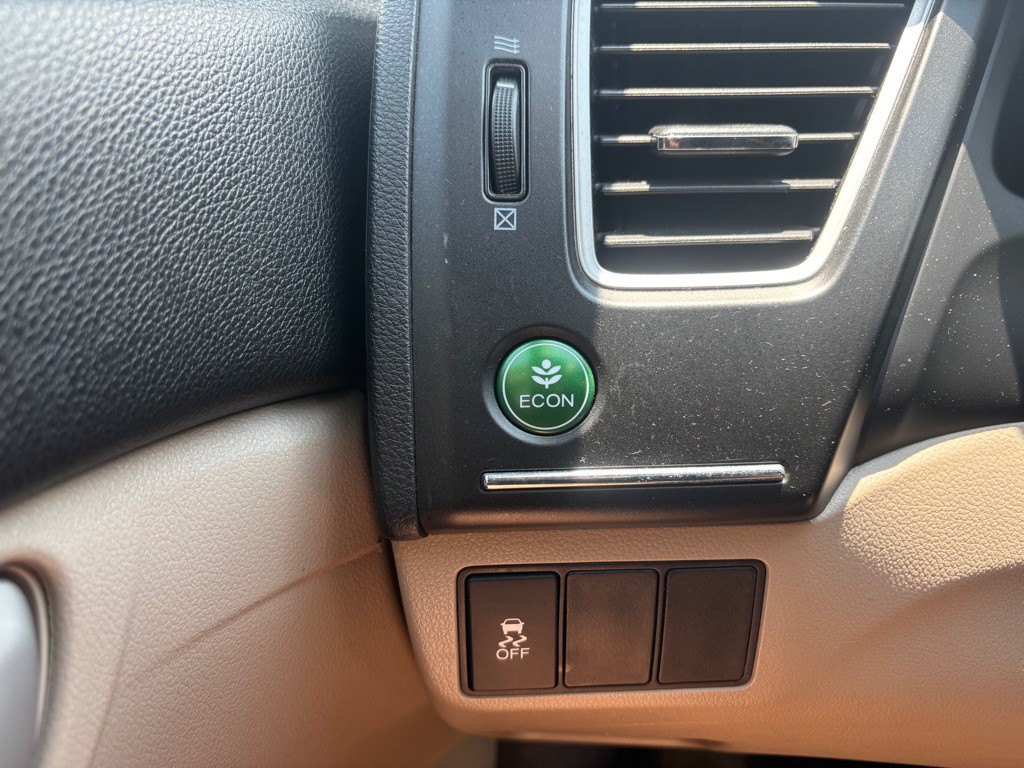 2014 Honda Civic Image 17