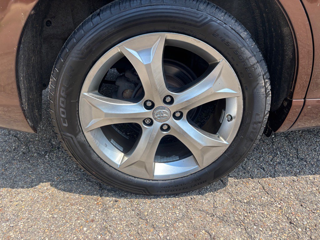 2010 Toyota Venza Image 17