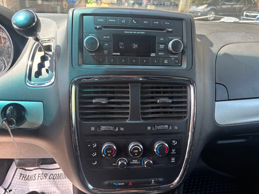 2015 Dodge Grand Caravan Image 8