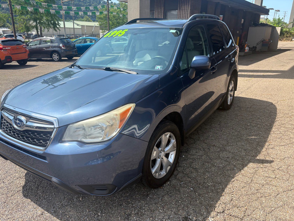 2014 Subaru Forester Image 2