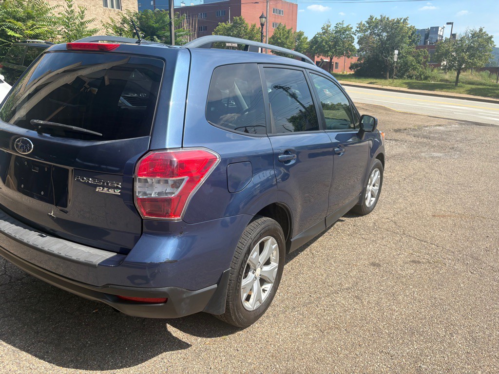 2014 Subaru Forester Image 5