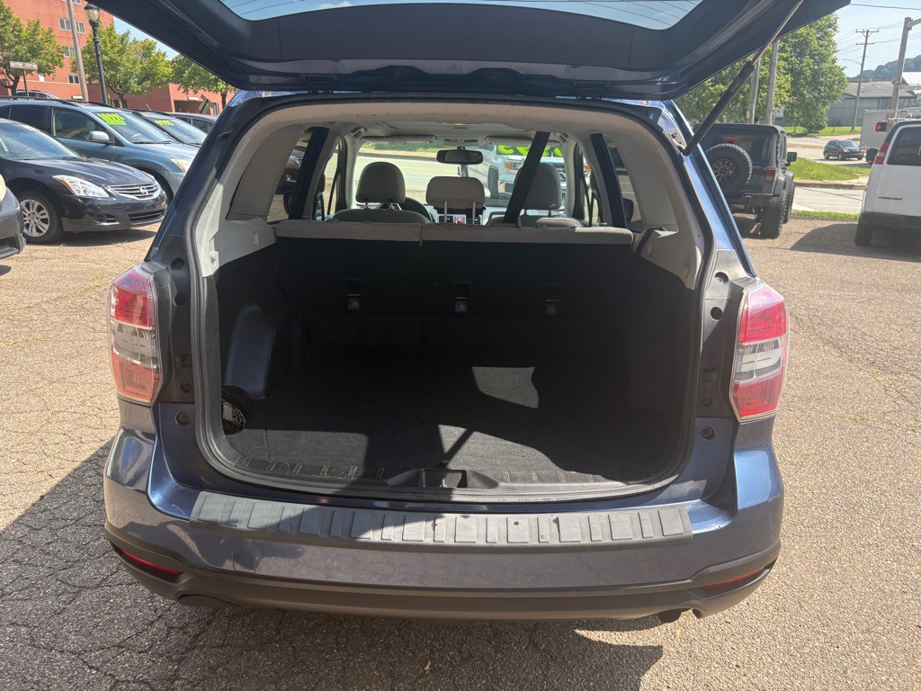 2014 Subaru Forester Image 8