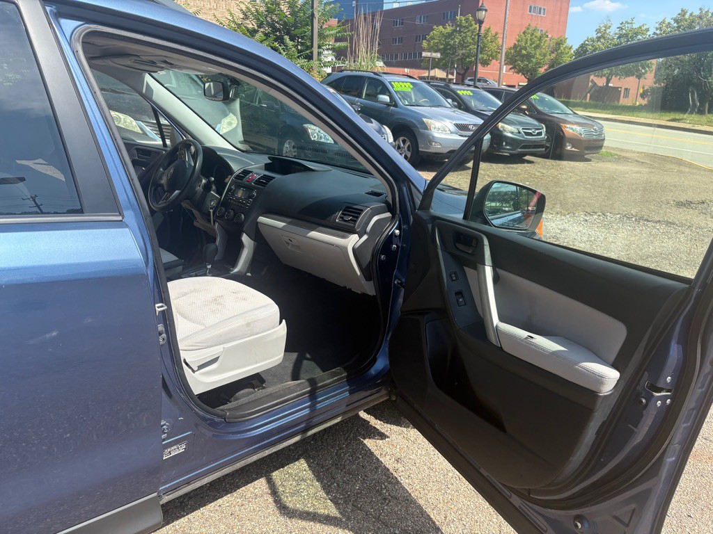 2014 Subaru Forester Image 11