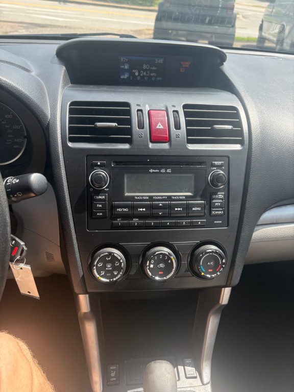 2014 Subaru Forester Image 16