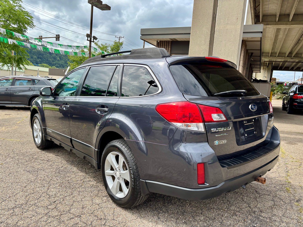 2013 Subaru Outback Image 3