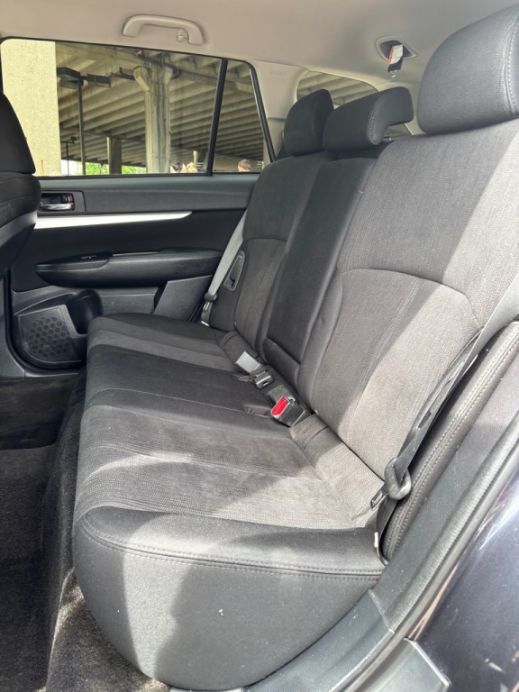 2013 Subaru Outback Image 15
