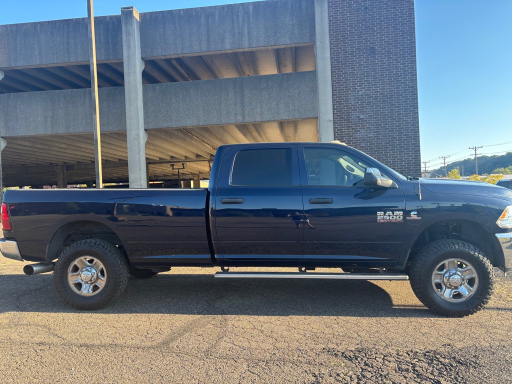 2016 RAM 2500 Image 2