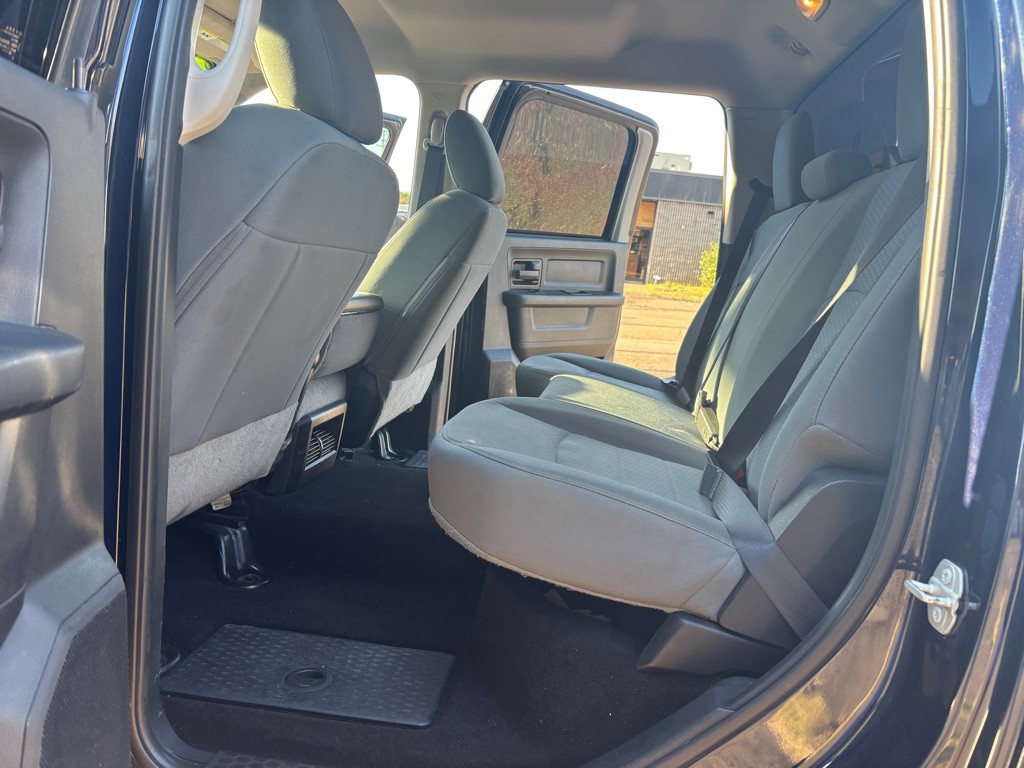 2016 RAM 2500 Image 26