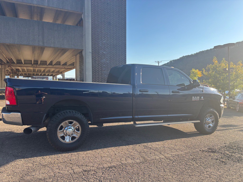 2016 RAM 2500 Image 2