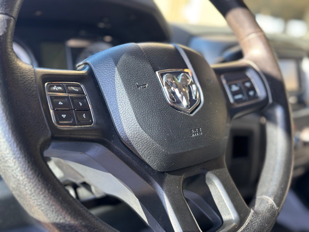 2016 RAM 2500 Image 9