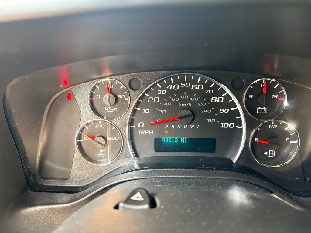 2010 Chevrolet Express Image 13
