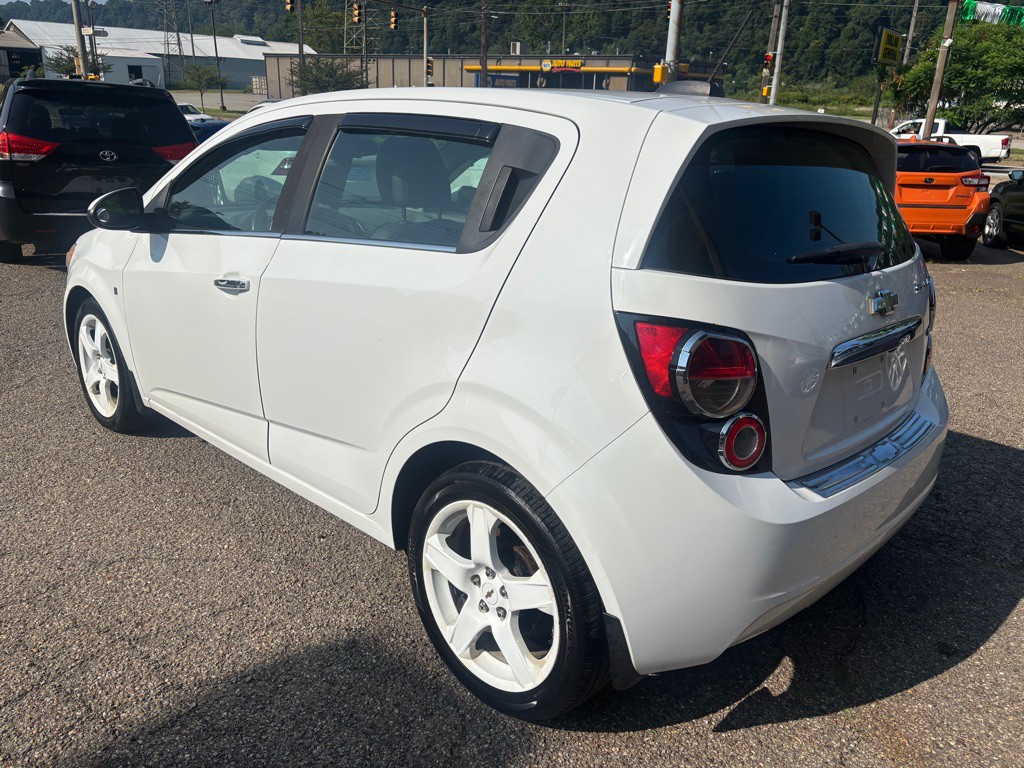 2015 Chevrolet Sonic Image 8