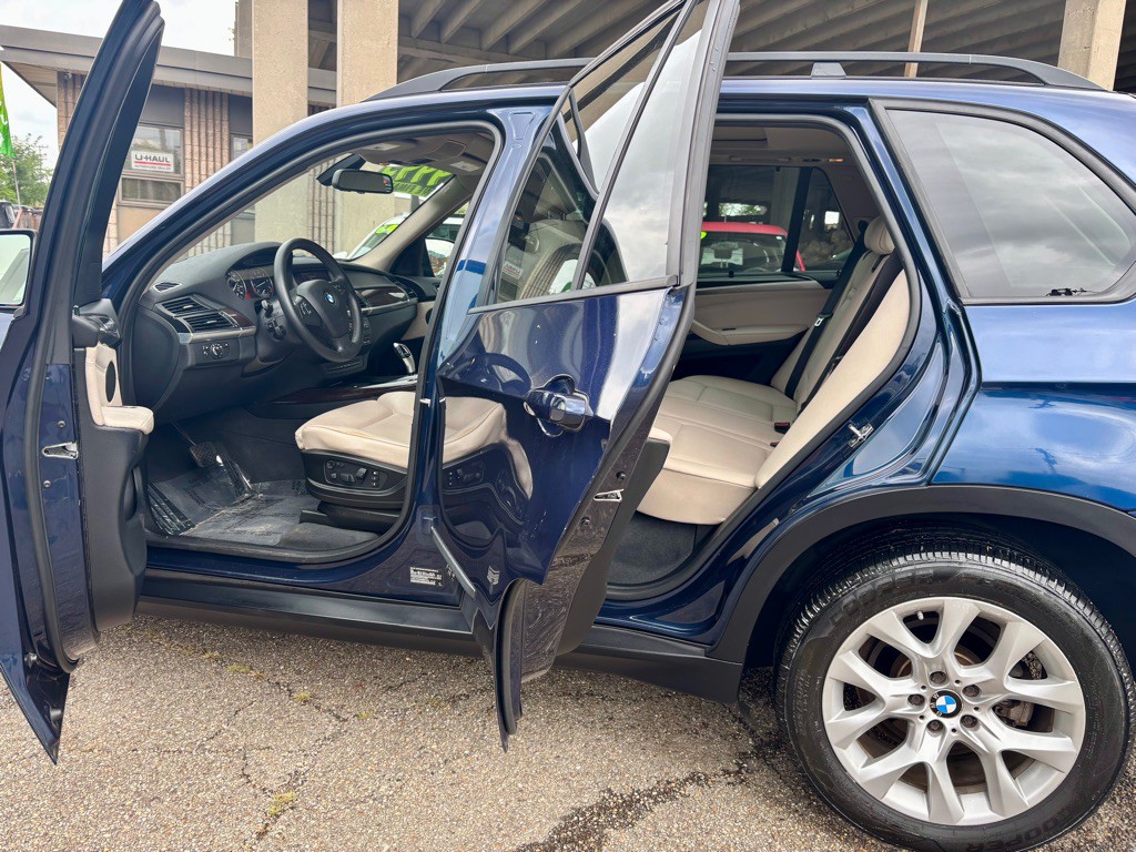 2013 BMW X5 Image 8