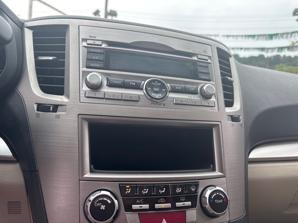 2011 Subaru Legacy Image 14