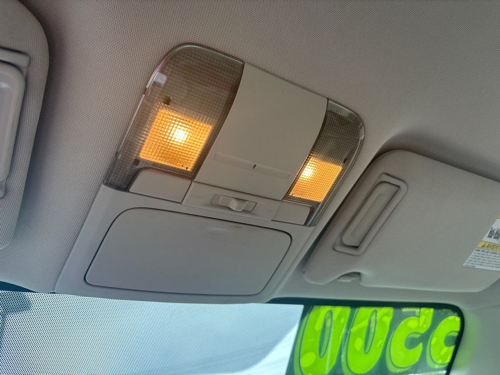 2011 Subaru Legacy Image 15